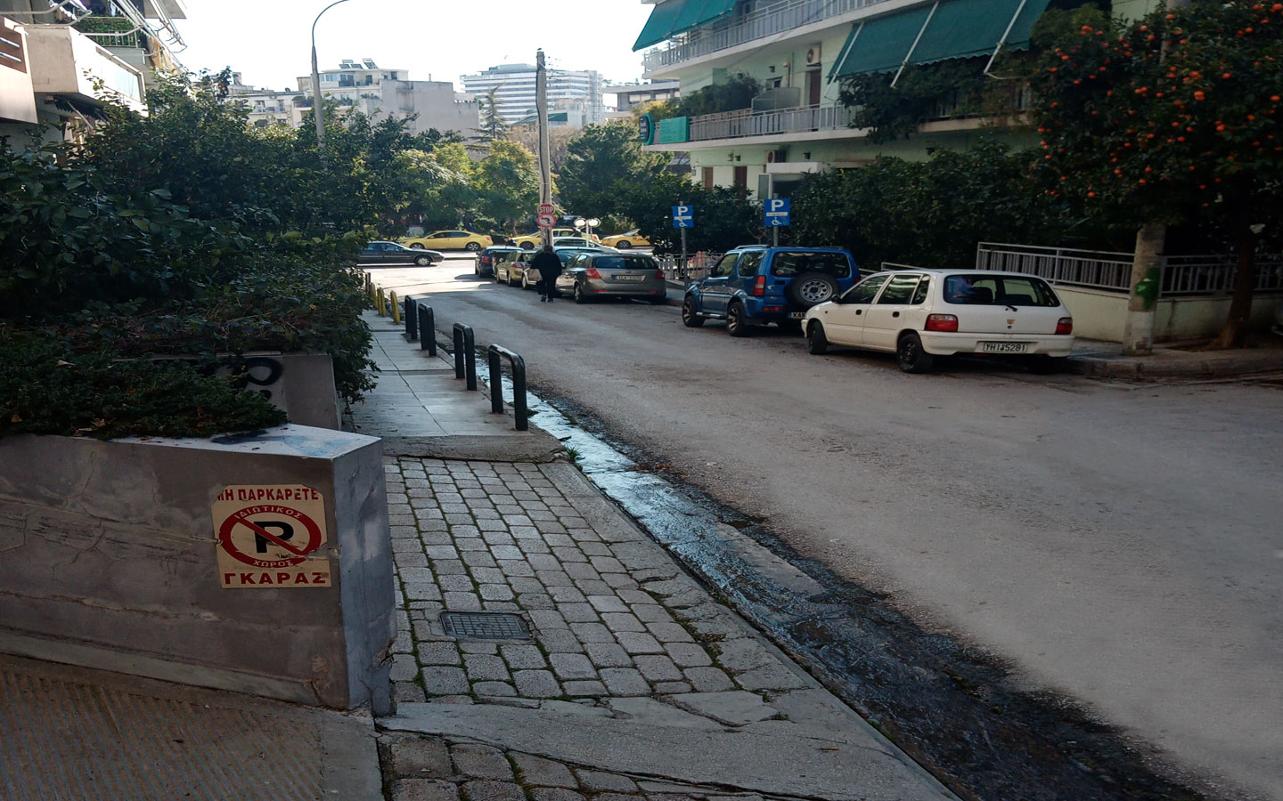 45 Road outside the apartment building 1