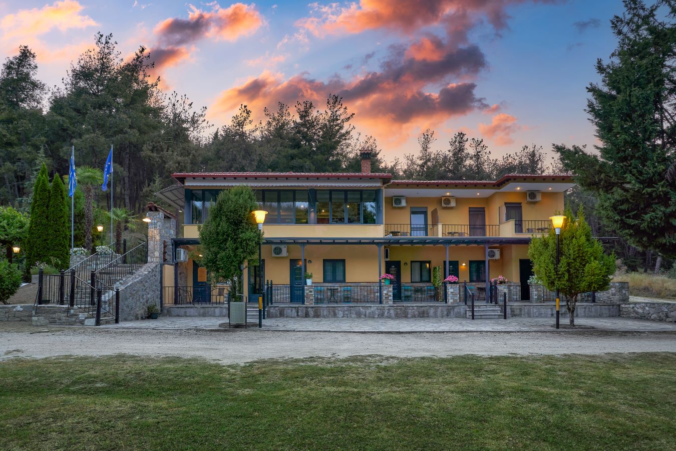 Rental rooms for sale Olympus Foothills Greece